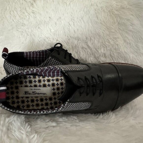 Ben Sherman - Size 11 - Black with Hounds tooth Pattern on Sides - Picture 3 of 7
